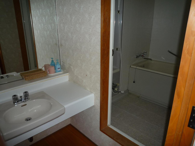 Bathroom, Hotel Mikawa Kaiyoukaku, Gamagōri