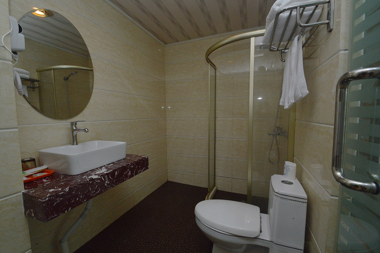 Bathroom 3, Hanting Hotel Nanjing Hexi Jiqingmen Street, Nanjing