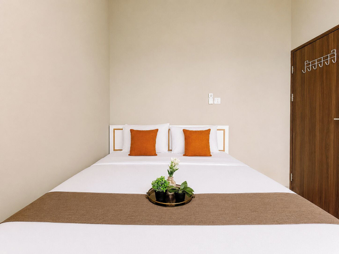 Interior 2, Cozy And Trendy 1Br At Apartment Royal Sentul Park, Bogor