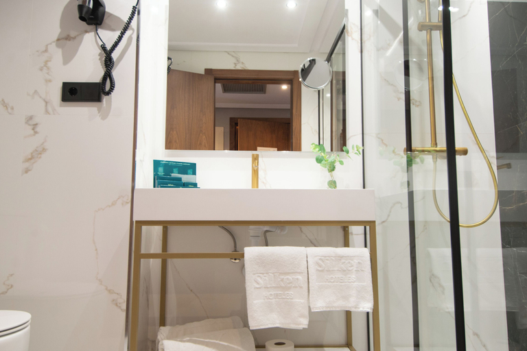 Bathroom 5, Hotel Silken Luis de León, León