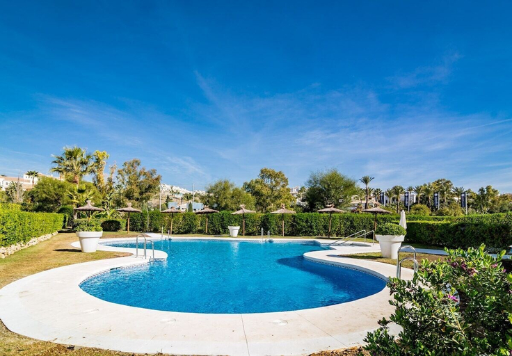 Sport & Beauty, Gh-modern 2 bed Apartment With Pool in Estepona, Málaga