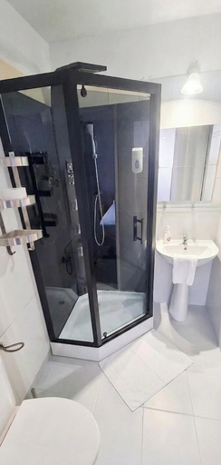 Bathroom 3, Villa Zosieńka, Gdańsk City