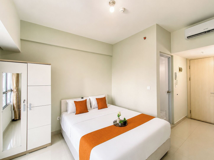Room 4, Convenient Studio Room At Apartment Springlake Summarecon Bekasi, Bekasi