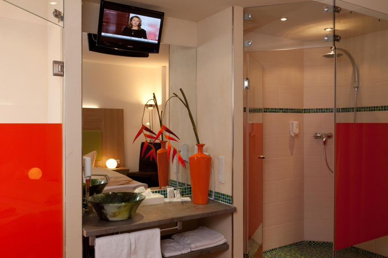 Bathroom 4, Hotel Aviva, Karlsruhe