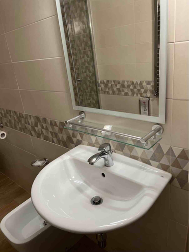 Bathroom 3, Pisani Hotel, Caserta