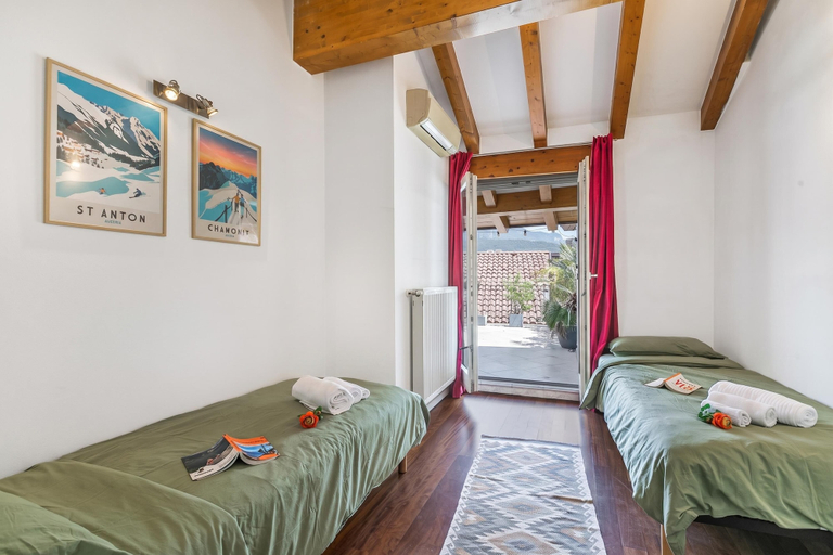 Bedroom 4, Riva's Rooftop Retreat, Trento