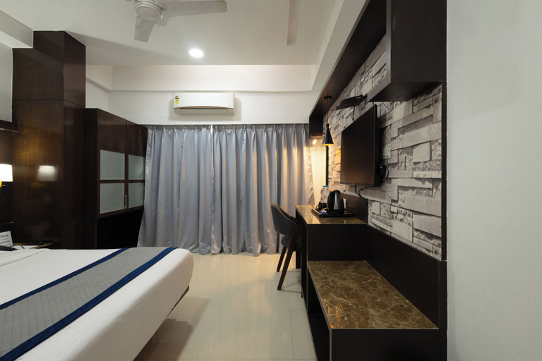 Bedroom 2, Pravasa Hotel by Sapphire, Vadodara, Vadodara
