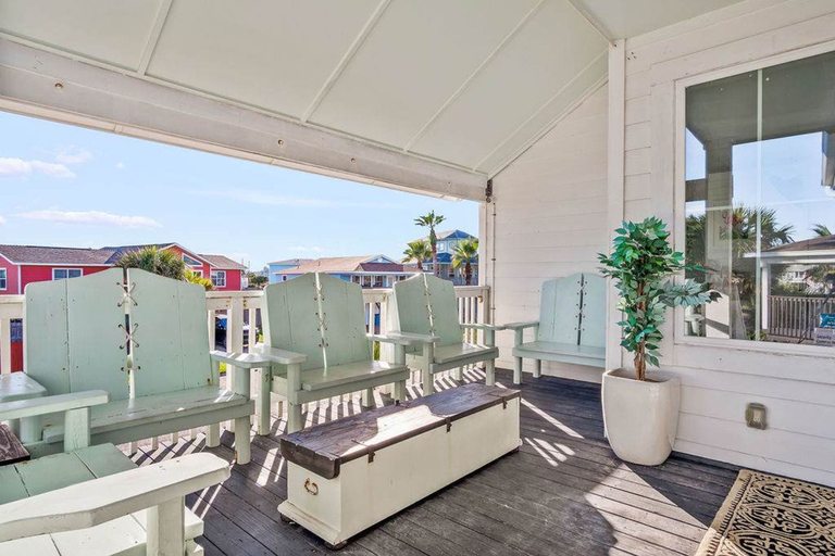 Room 3, Island Star 5 Br Home Private Pool Boardwalk, Nueces