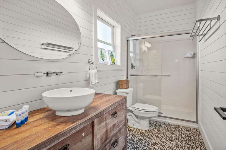 Room 4, Island Star 5 Br Home Private Pool Boardwalk, Nueces