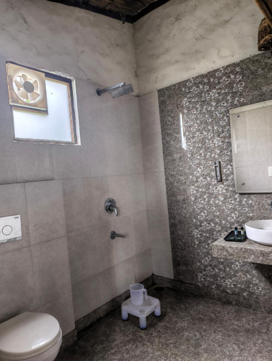 Bathroom 4, Corbett Soho Resort, Nainital