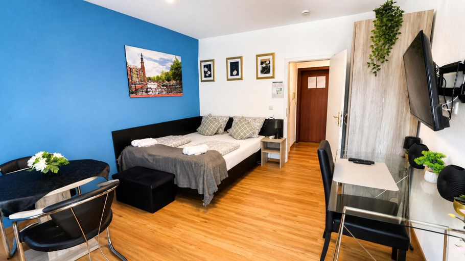 Room 2, City Studio Koblenz Central, Koblenz