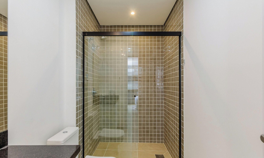 Bathroom, Apt in Historic Ctr in Bldg w/ Pool Tco1005, Porto Alegre