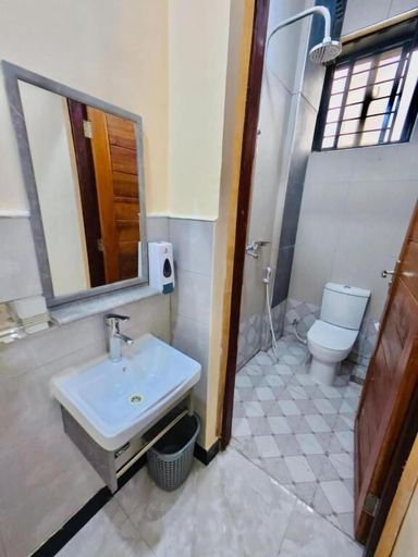 Bathroom 2, Tarans Homes, Kinondoni