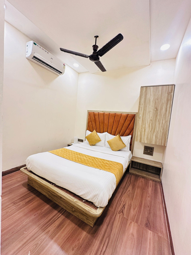 Room 2, Hotel Royce BKC, Mumbai Suburban