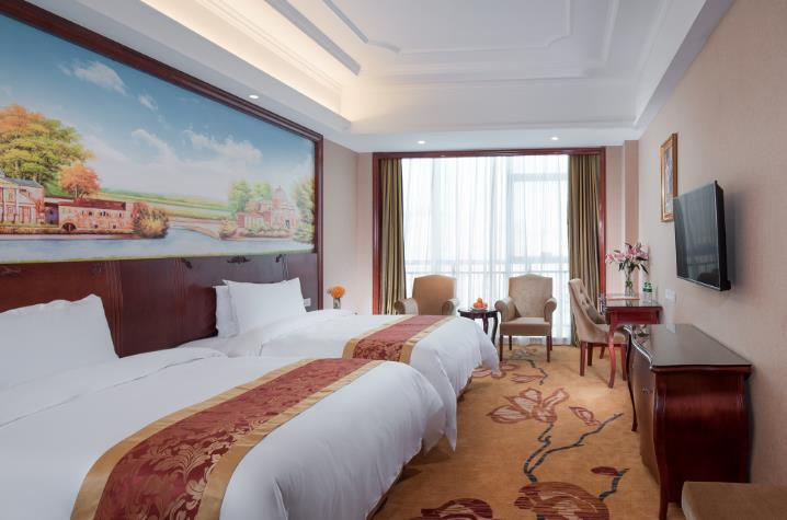 Bedroom 2, Vienna International Hotel Guangdong Shanwei Shenshan Cooperation Zone, Shanwei