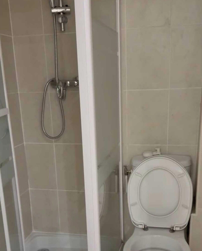 Bathroom 2, Studio 2P Roland Garros/parc des Princes, Hauts-de-Seine