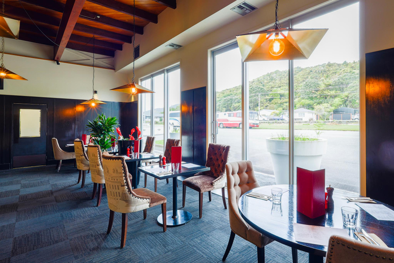 Food & Drinks 4, Ashley Hotel Greymouth, Grey