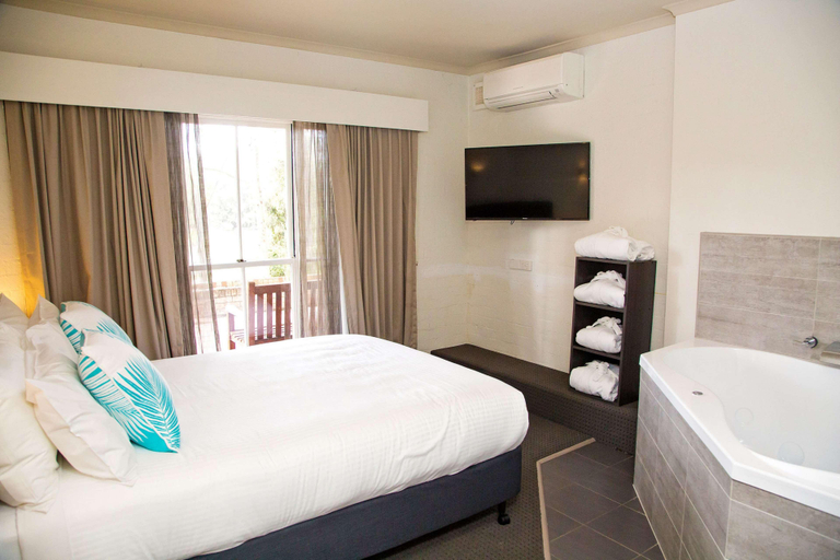 Bedroom 3, Lincoln Downs Resort Batemans Bay, Eurobodalla