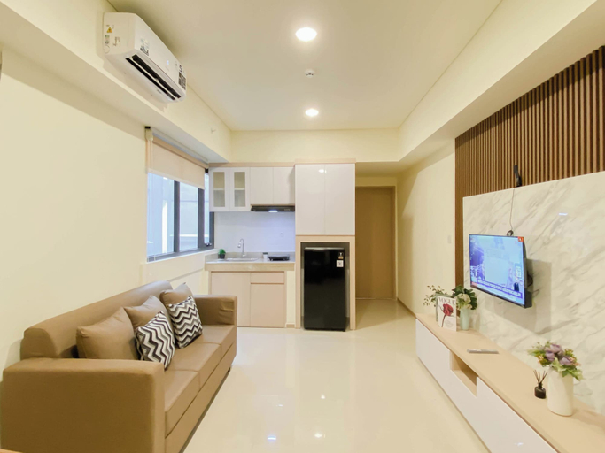 Living room 2, Comfy And Modern 2Br At Apartment Meikarta District 1, Cikarang