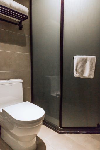 Bathroom 3, Hanting Hotel Yangzhou Jiangdu Golden Eagle Plaza, Yangzhou