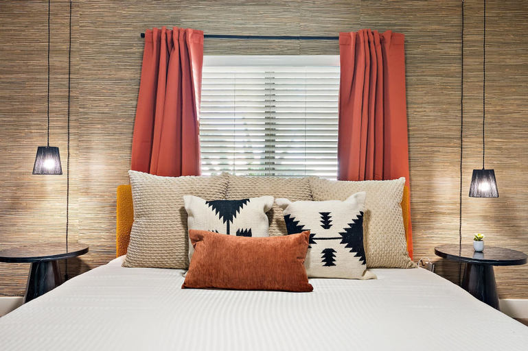 Room 3, 7BR Scottsdale Resort Pool Sport Court Spa, Maricopa