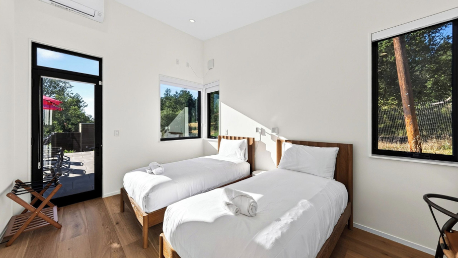 Interior 3, Olive & Oak by Avantstay 75-ft Lap Pool + Hot Tub + Sauna 40 Private Acres, Sonoma
