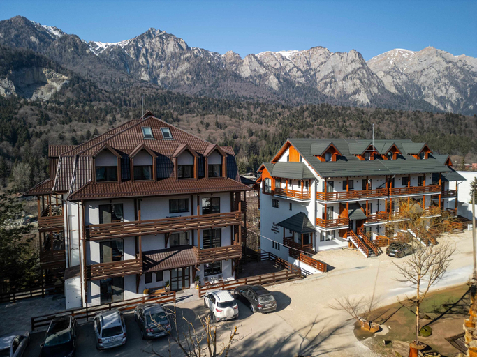 Exterior & Views, YAEL LUXURY APARTMENTS 4, Busteni