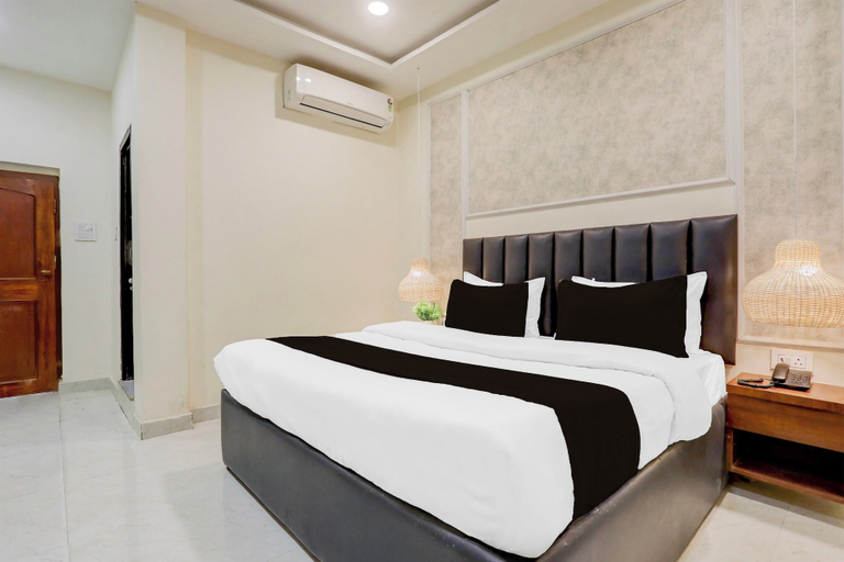 Room 3, Super OYO Collection O Tagore Town, Kaushambi
