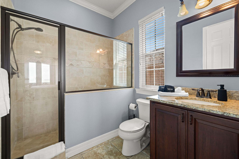 Room 2, Beachfront Villa Heated Pool Spa Pool Table, Pinellas