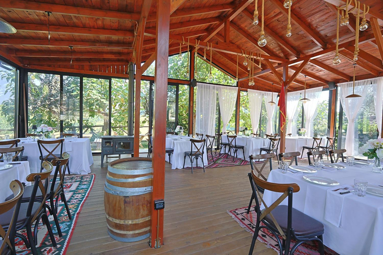 Food & Drinks 4, Bujtina Ajazi, Kavajës