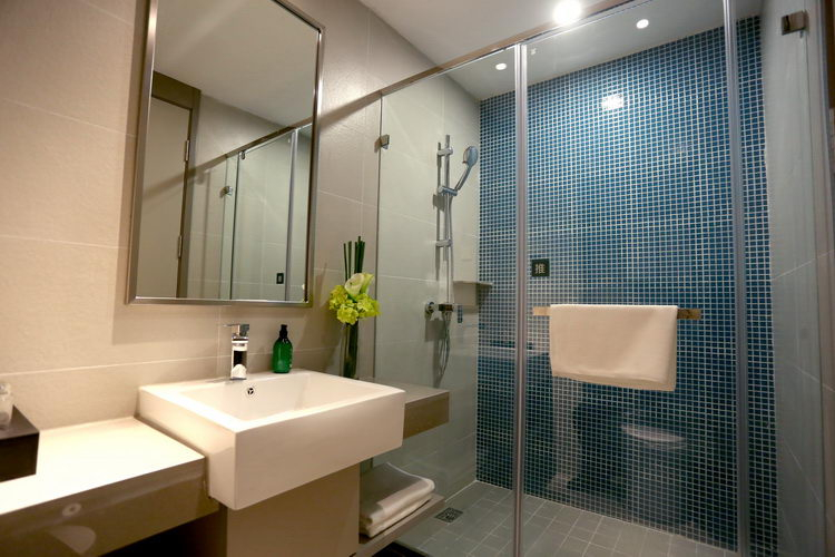 Bathroom, Homeinn Selected Hotel (Tongliao Wanda Plaza), Tongliao