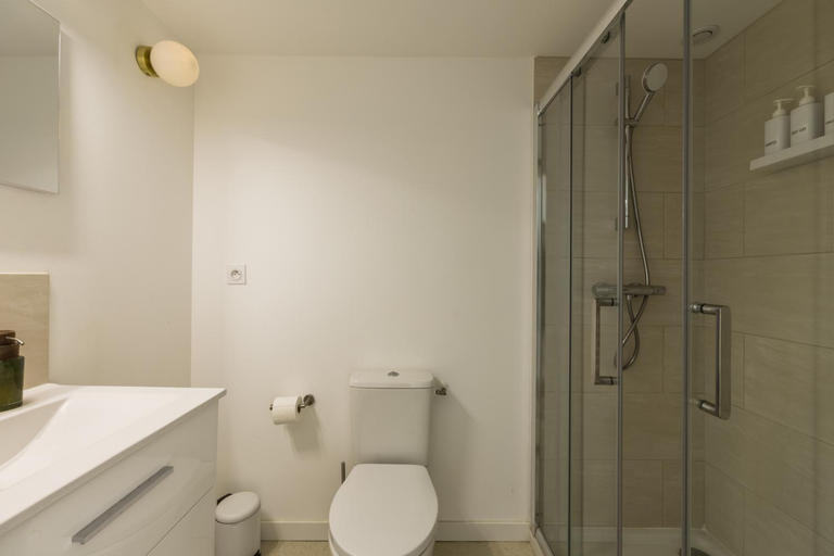 Bathroom 3, Outsite Bordeaux - Work, Connect, Explore, Gironde