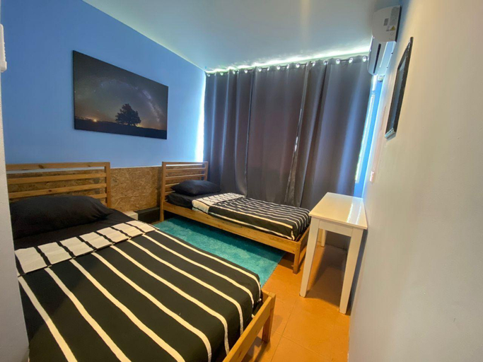 Bedroom 3, CheckInn Express, Kuching