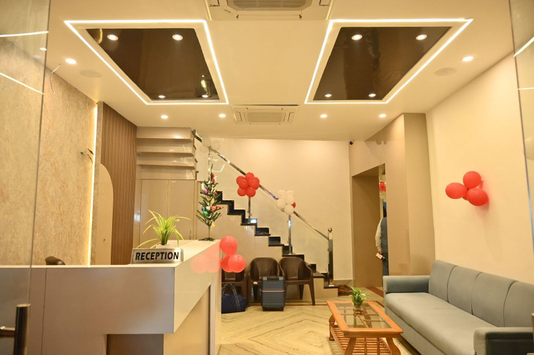 Lobby, The Kesar Inn, Lucknow