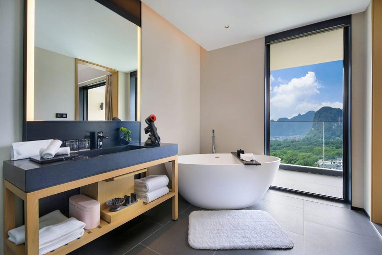 Bathroom 5, Yangshuo Jora Hotel, Guilin