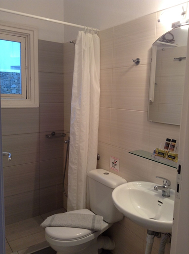 Bathroom 3, Gryparis Club Apartments, South Aegean