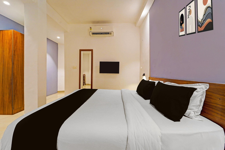Room 2, Classic The Beige Hotel, Pathanamthitta