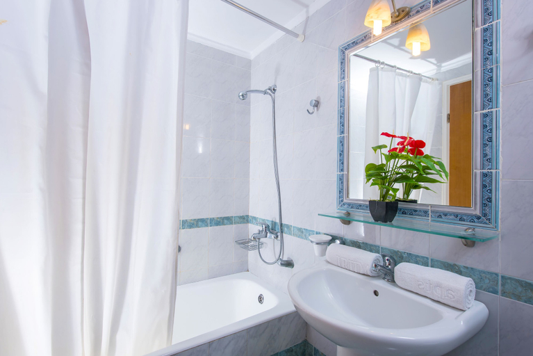 Bathroom 4, Irida Apartments Malia by Estia, Crete