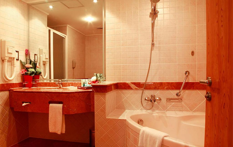 Bathroom, New Moscow, Dubai