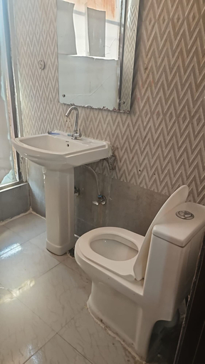 Bathroom 5, Trist Hotel, Sahibzada Ajit Singh Nagar