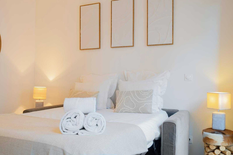 Room 3, Spacious Studio a/c 2P - Place des Lices, Var