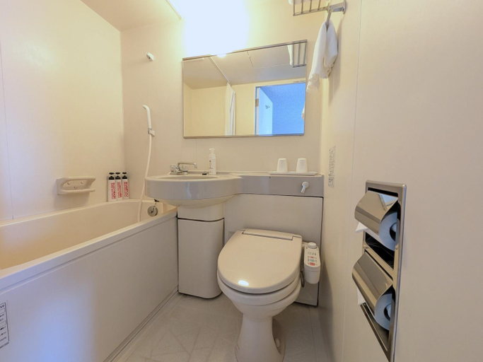 Bathroom 4, Green Rich Hotel Kagoshima Tenmonkan, Kagoshima