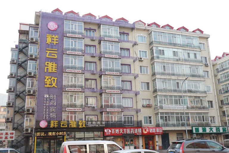 Exterior & Views