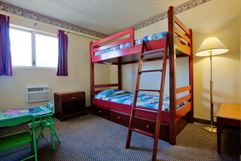 Bedroom 3, Anaheim Astoria Inn And Suites, Orange