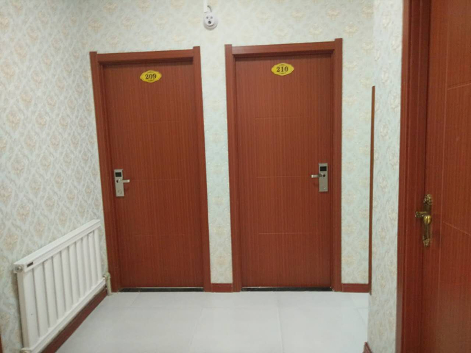 Others 5, Youth Memory Inn, Anshan