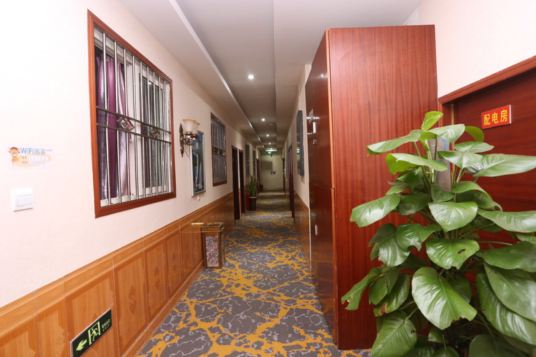 Others, Hongyu Hostel, Chengdu