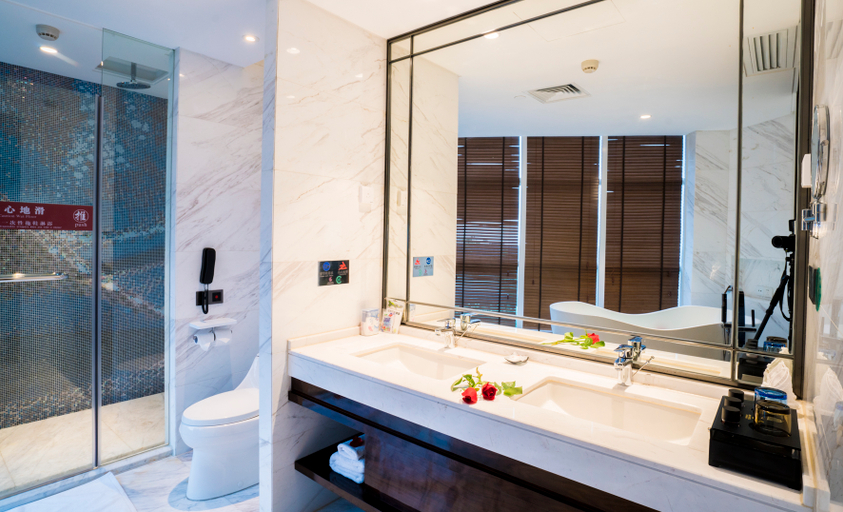 Bathroom 3, インターナショナルホテル(), Jinan