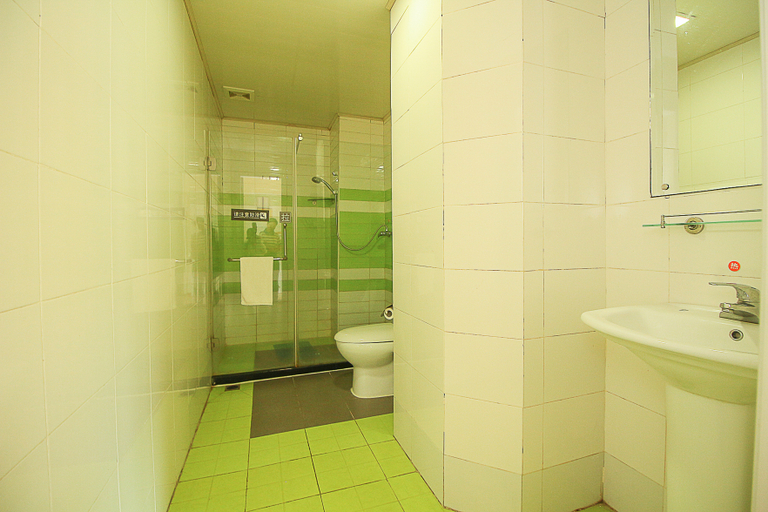 Bathroom 2, (Qingji Hotel)ホテル(), Haikou