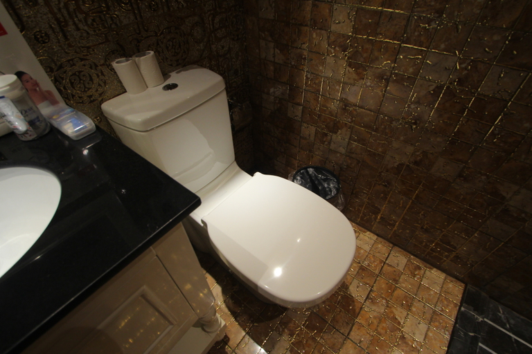 Bathroom 3, Fugu Select Hotel (JTU), Shanghai