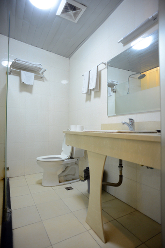 Bathroom 4, Jupu Business Hotel, Shanghai